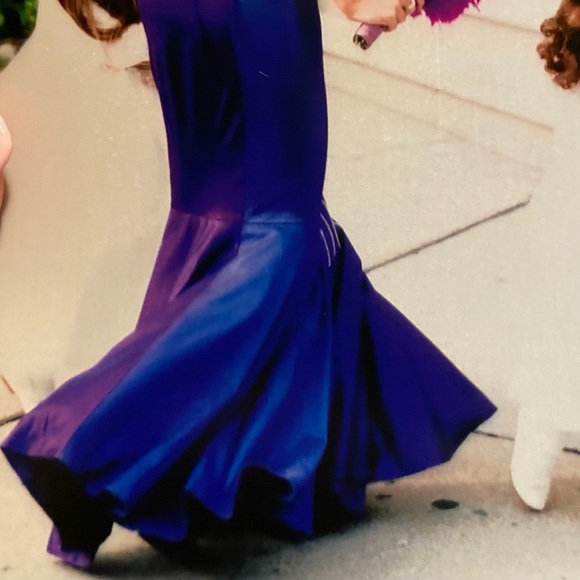 Designer dress for prom or special location - Picture 8 of 9